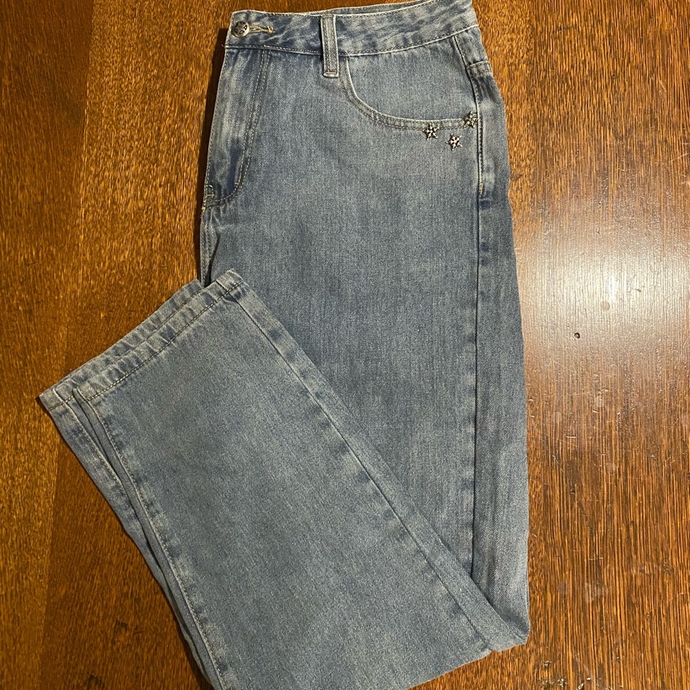 H&M relaxed fit jeans in a dark vintage wash. 34/34